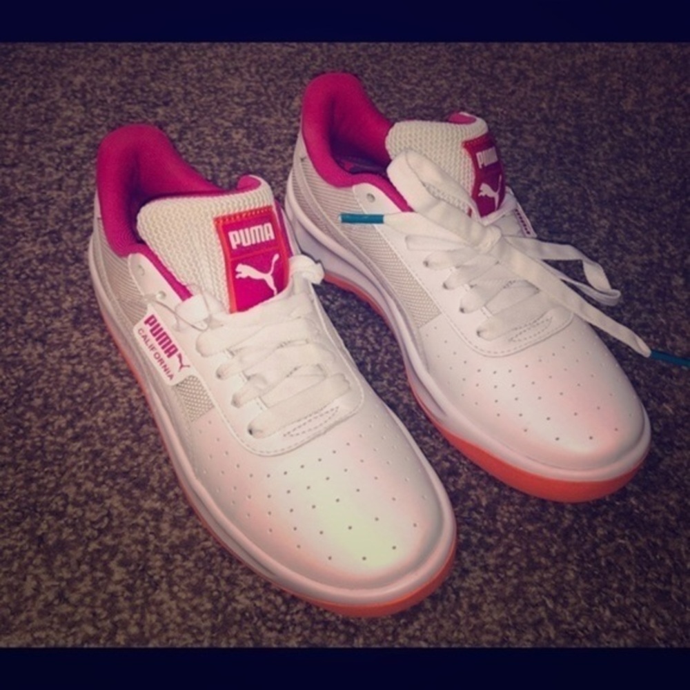 Womens puma shoes